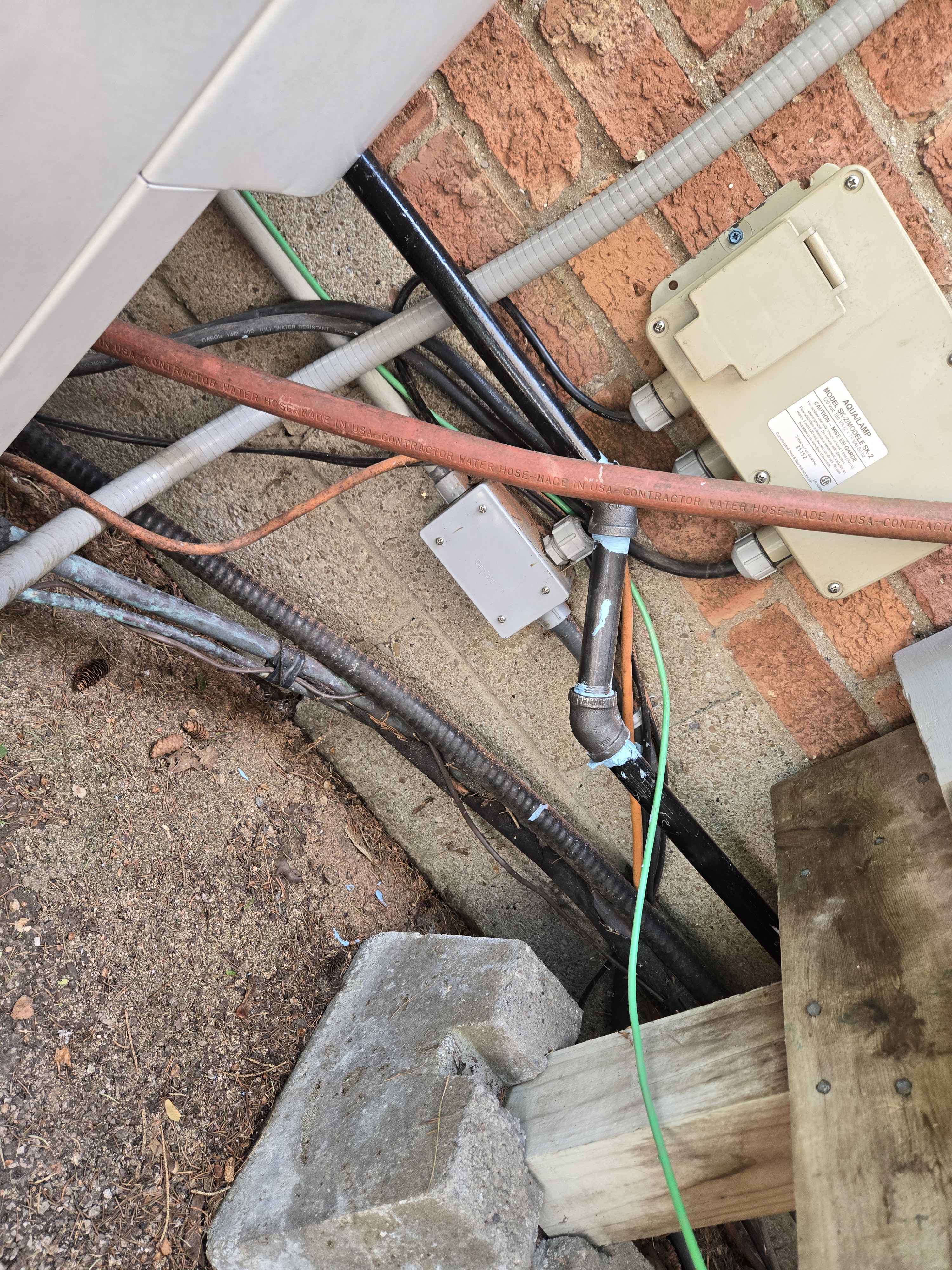 Gas line quick disconnect for outdoor fireplace